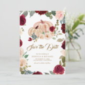 Burgund und Peach Floral Pumpkin Wedding Save The Date (Stehend Vorderseite)