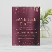 Burgund und Rose Gold Sweet 16 Save the Date Einladung (Stehend Vorderseite)