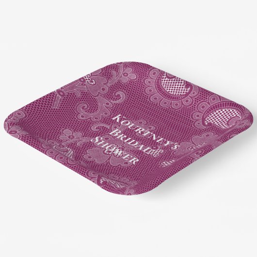 Burgund Wein Weißes Spitzen Brautparty Pappteller (Gewinkelt)