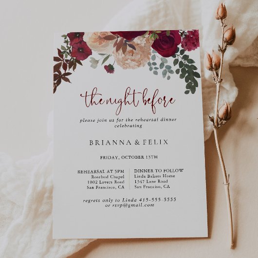 Burgunder Blumenabend vor dem Probe Einladung