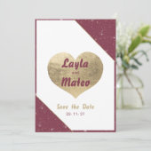 Burgunder Goldherz funkelnder Glitzer Save the Dat Einladung (Stehend Vorderseite)