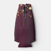 Burgunder Goldsterne Party Monogramm Name Flaschenkühler (Rückseite)