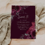 Burgunder Maroon, Silberkleid & Blumensüß 16 Einladung<br><div class="desc">Burgundy Maroon,  Silver Dress & Floral Sweet 16 Einladung Mehr elegante Blumenmotive in unserem Geschäft! Sehen Sie sich die passende Kollektion in unserem Shop an</div>