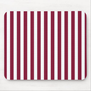 Burgunder und weiße Süßspeisen Mousepad