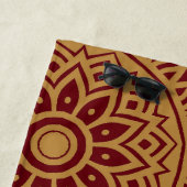Burgunder Wein & Gold Mandala Blume Strandtuch (Beispiel)