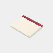 Burgunderkopf auf Beige Post-it Klebezettel (angewinkelt)