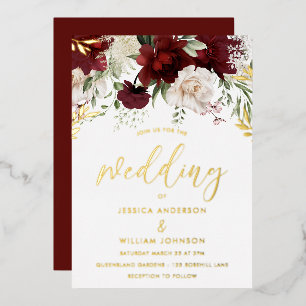 Burgunderrote und weiße florale Hochzeit Gold  Folieneinladung