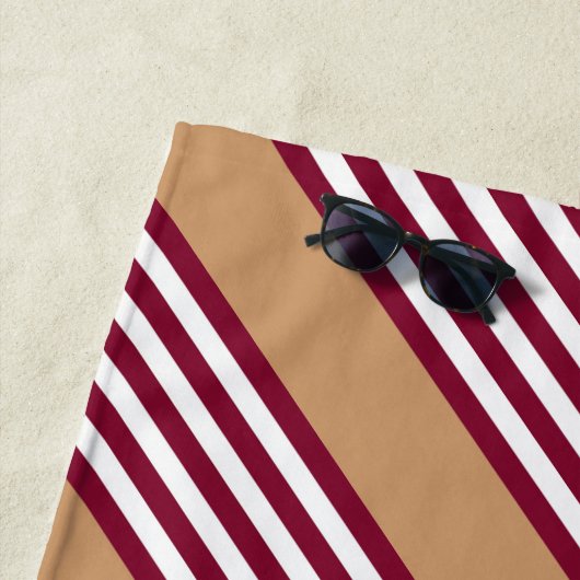 Burgundred five stripes pattern strandtuch (Beispiel)