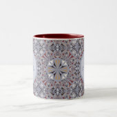 Burgundy and Grey Elegant Pattern Personalised Zweifarbige Tasse (Mittel)