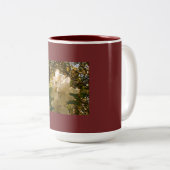 Burgundy Apple Blossom Design Zweifarbige Tasse (VorderseiteRechts)