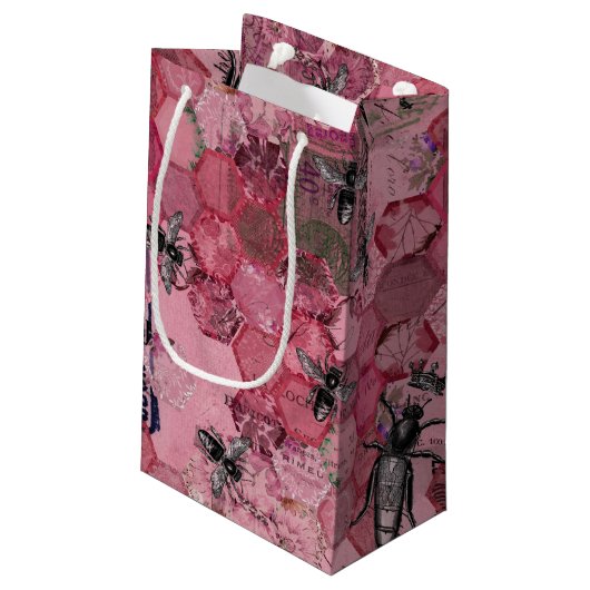 Burgundy Bee Series Design 12 Kleine Geschenktüte (Rückseite Schrägansicht)