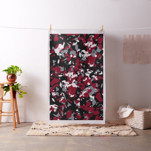 Burgundy Black Camouflage Fabric Stoff (Beispiel)