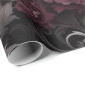Burgundy Black Floral Geschenkpapier (Rolleneckpunkt)
