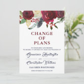 Burgundy Bloom Boho Floral Wedding verschoben Einladung (Stehend Vorderseite)