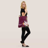 Burgundy Bloral Peonies Personalisiert Tote Bag Tasche (Am Model)