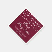 Burgundy Burlap String Lights Rustikale Hochzeit Serviette (Ecke)
