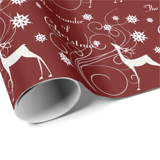 Burgundy Christmas Reindeer Wonder Geschenkpapier (Rolleneckpunkt)
