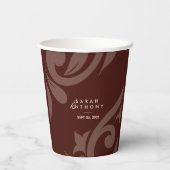 Burgundy Classic Script Luxe Damask Wedding Pappbecher (Rückseite)