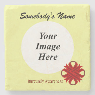Burgundy Clover Ribbon von Kenneth Yoncich Steinuntersetzer