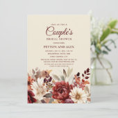 Burgundy Cream Floral Couple's Brautparty Einladung (Stehend Vorderseite)