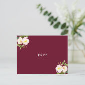 Burgundy Elegant Floral Quinceanera UAWG Einladungspostkarte (Stehend Vorderseite)