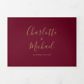 Burgundy Elegant Gold Script Monogram Wedding Dreifach Gefaltete Einladung (Cover)