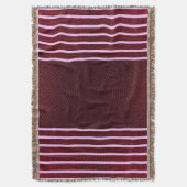 Burgundy Exotic Faux Snake Leather Linear Stripe Decke (Vorderseite Vertikal)