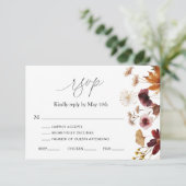 Burgundy Fall Boho Floral Wedding RSVP Card (Stehend Vorderseite)