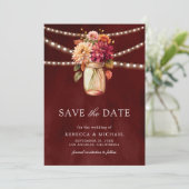 Burgundy Fall Dahlia Mason Jar Foto Wedding Save The Date (Stehend Vorderseite)