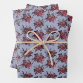 Burgundy Floral Bouquet auf Gray Blue Geschenkpapier Set (Beispiel)