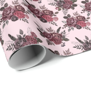 Burgundy Floral Bouquet auf Soft Pink Geschenkpapier