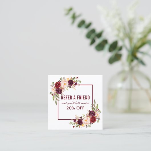 Burgundy Floral Elegant Gerahmte Befassung Quadratische Visitenkarte (Stehend Vorderseite)