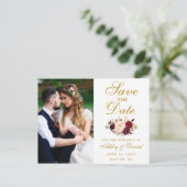 Burgundy Floral Gold Foto Save the Date Postkarte (Stehend Vorderseite)