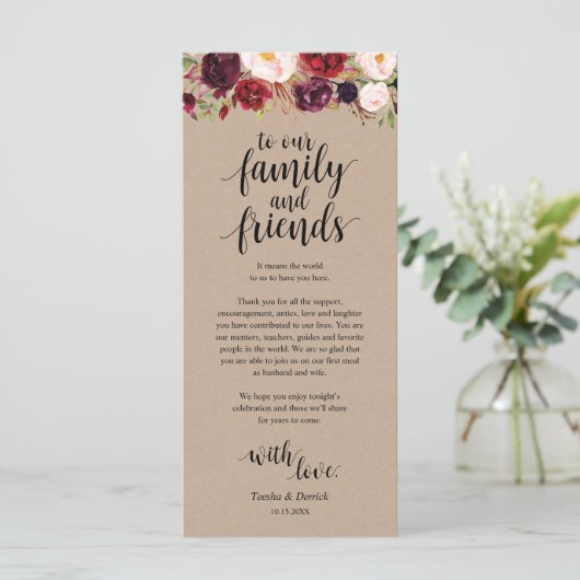 Burgundy floral Kraft Platzierung Dankeschön Karte (Stehend Vorderseite)