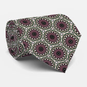 Burgundy Floral Medallion  Krawatte (Gerollt)