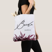 Burgundy Floral mit stilvollem Bride Script Tasche (Von Nahem)