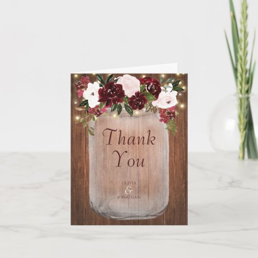 Burgundy Floral Rustic Wood Mason Jar Wedding Dankeskarte (Vorderseite)