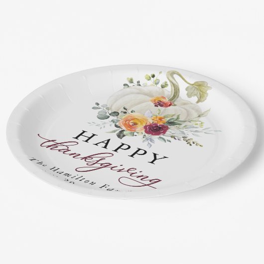 Burgundy Floral White Pumpkin Erntedank Pappteller (Schrägansicht)