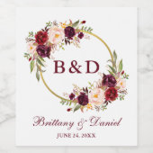 Burgundy Floral Wreath Monogram Wedding Weinetikett (Einzelnes Label)
