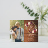 Burgundy Floral Wreath Wood Save the Date Postkarte (Stehend Vorderseite)