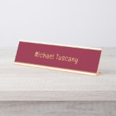 Burgundy Gold Beruflich Trendy Minimalistisch Text Schreibtischnamensplakette (Vorderseite )