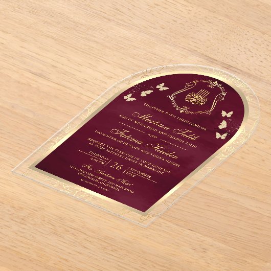 Burgundy Gold Butterfly Arch Muslime Hochzeit Acryleinladungen (Ablage )