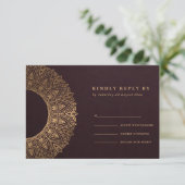 BURGUNDY GOLD CLASSIC VERZIERT MANDALA WEDD RSVP (Stehend Vorderseite)
