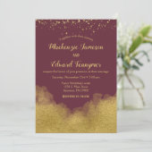 Burgundy Gold Confetti Wedding Einladung Elegant (Stehend Vorderseite)