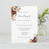 Burgundy Gold Floral Botanical Elegant Wedding Einladung (Stehend Vorderseite)