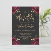 Burgundy Gold Floral Dark 50th Birthday Party Einladung (Stehend Vorderseite)