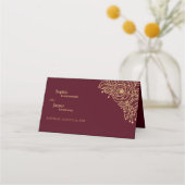 Burgundy Gold Floral Wedding Platzkarte (Rückseite)