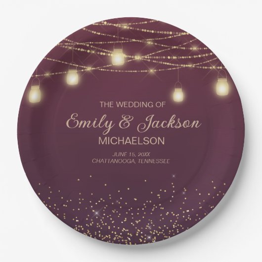 Burgundy Gold Glitzer String Light Wedding Pappteller (Vorderseite)