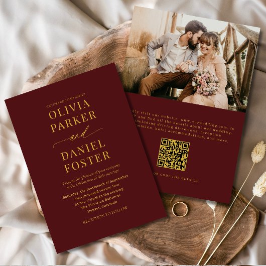 Burgundy Gold QR Code Classic Foto Wedding Einladung