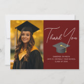 Burgundy Graduate Foto Personalisierter Abschluss Dankeskarte (Vorderseite)